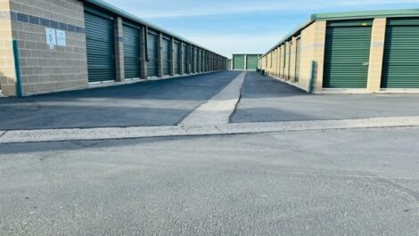 Roll up outdoor storage units at the Towne Storage West Jordan Storage Facility